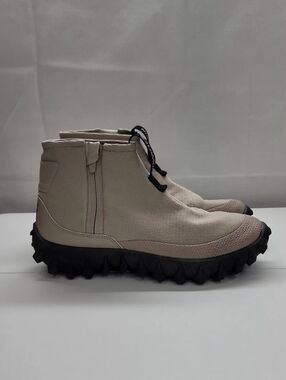 Salomon Snowclog Mid boots 8.5